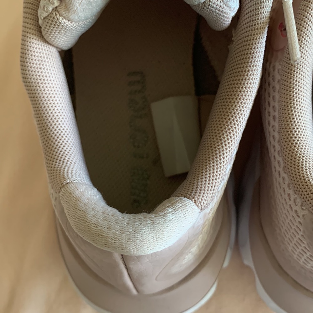 Nike - Picture 7 of 10